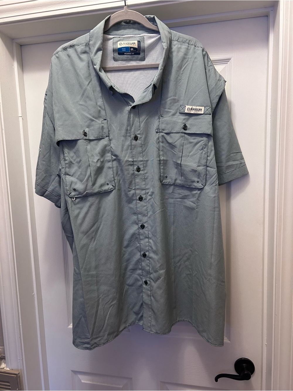 Magellan Outdoors Men's Short-Sleeve Button-Down Shirt - Light Sage Green Check